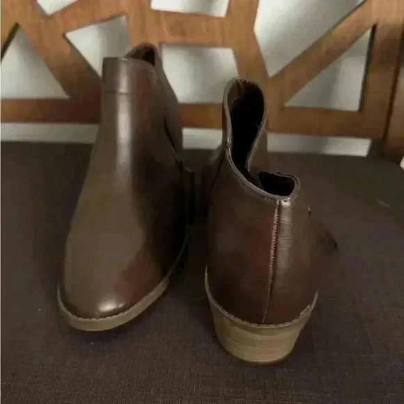 Women’s Ankle Boots Time and Tru memory Foam Used like a New Size 9 - Picture 8 of 9